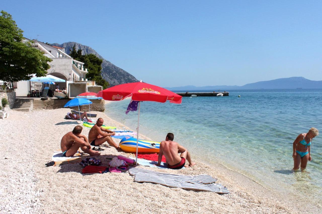 Apartments By The Sea Brist, Makarska - 11039 Kültér fotó